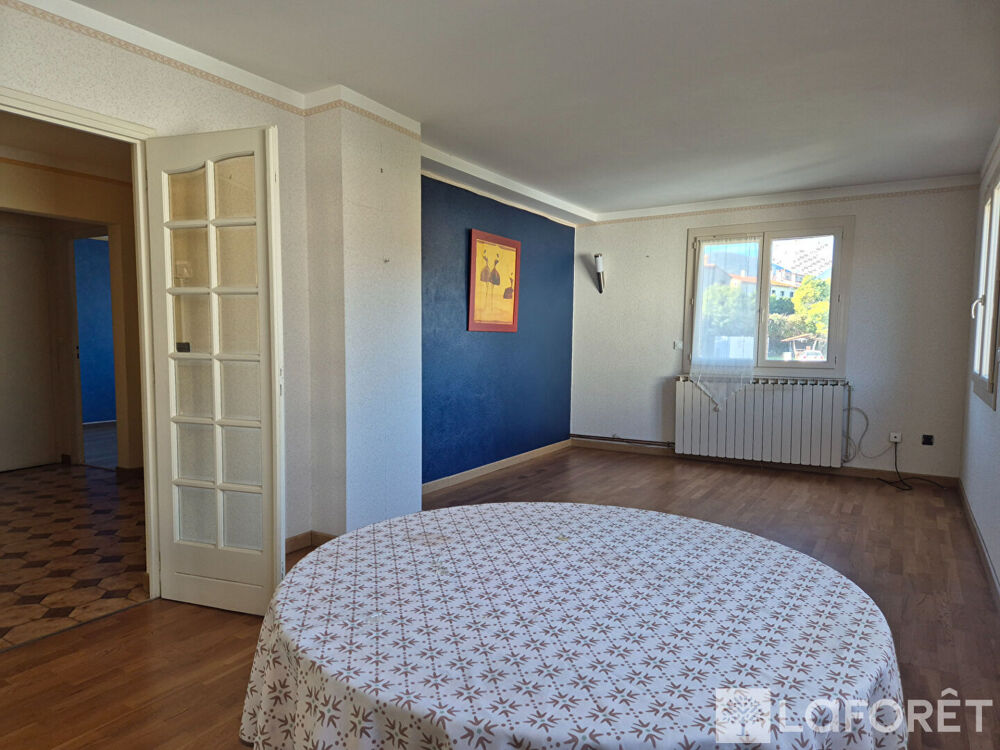 Vente Maison Maison 3 faces de 163 m² avec jardin et garage Prades