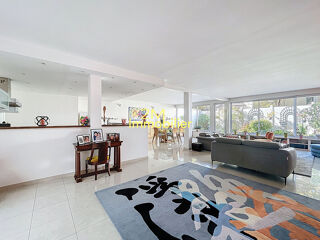  Maison � vendre 5 pi�ces 209 m�