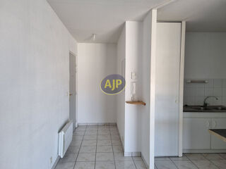  Appartement à louer 2 pièces 55 m²