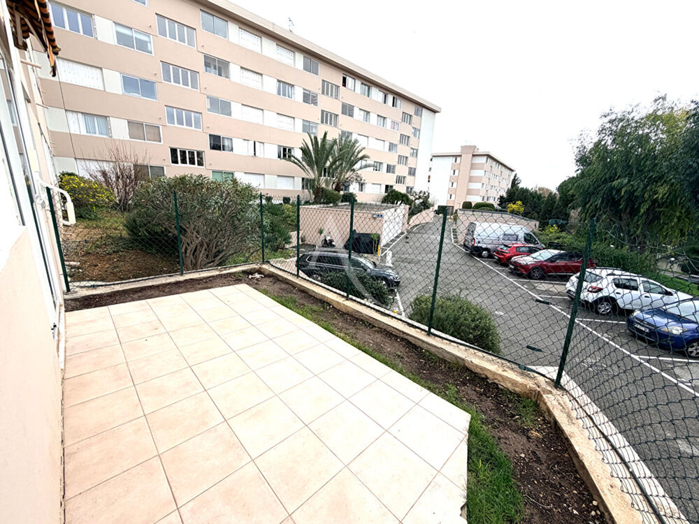 Cagnes sur Mer Beau 2p 44 m² 2 Terrasses 7m2 et 8,50m2 Cave