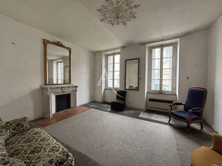  Maison à vendre 15 + pièces 314 m²