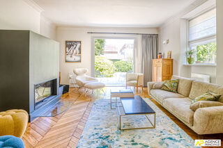  Maison à louer 7 pièces 182 m²