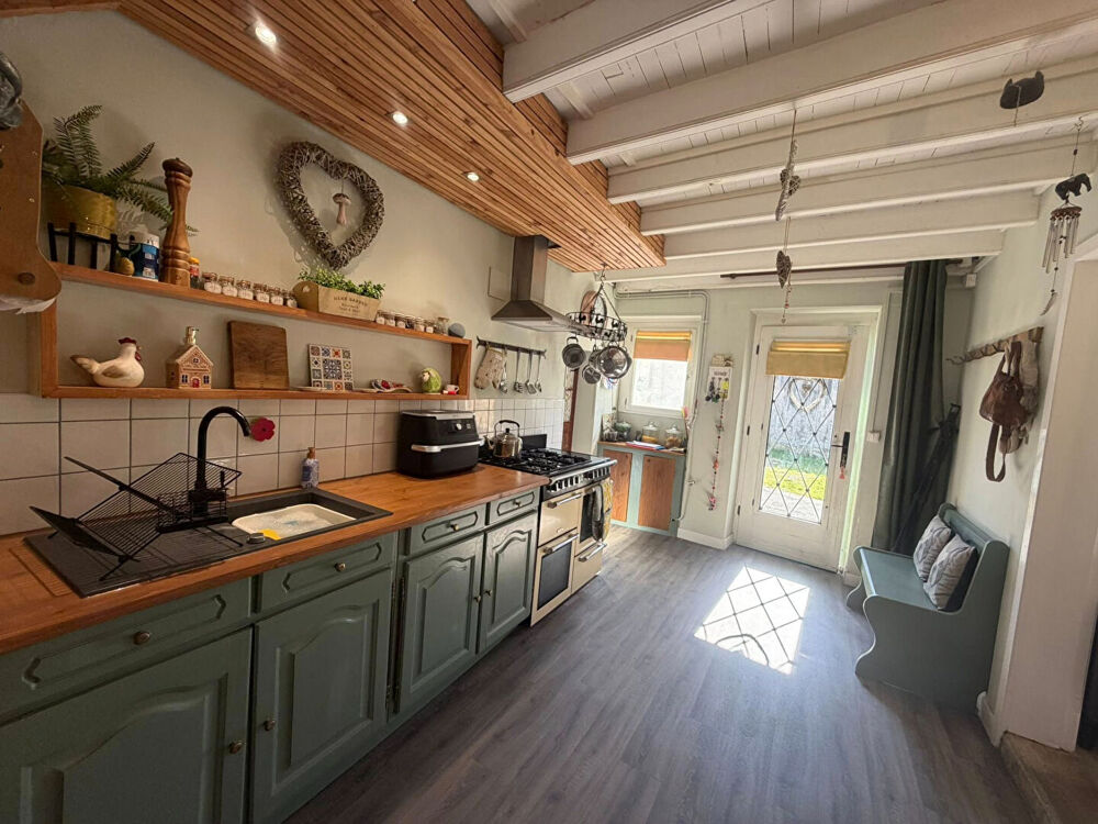 HAUTE VIENNE -Charmante maison rénovée avec dépendances et grand jardin