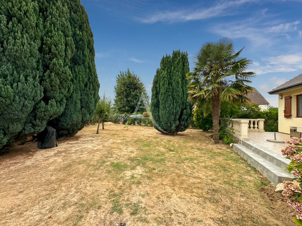 Vente Maison Plain pied 5 chambres Dépendances Jardin Etrepagny