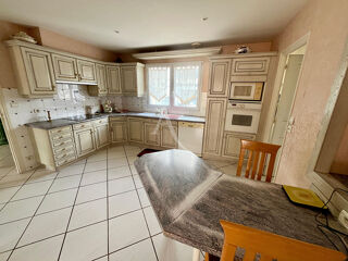  Appartement  vendre 8 pices 179 m La ferte sous jouarre