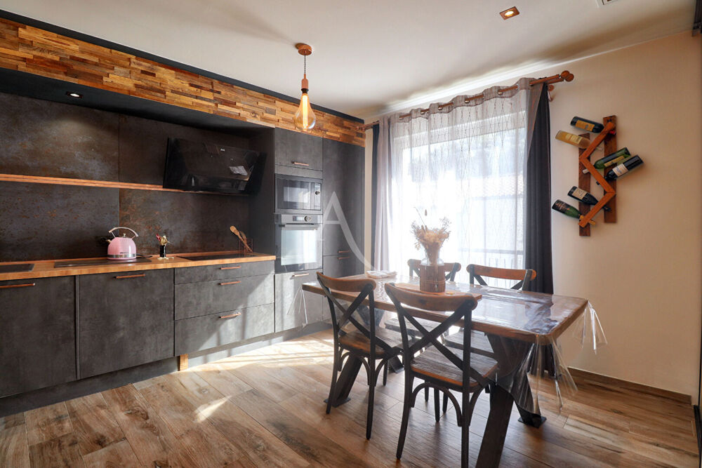 Vente Appartement SUPERBE APPARTEMENT RÉCENT T3 DE 90M2 BALCON CAVE ET STATIONNEMENT Ginasservis