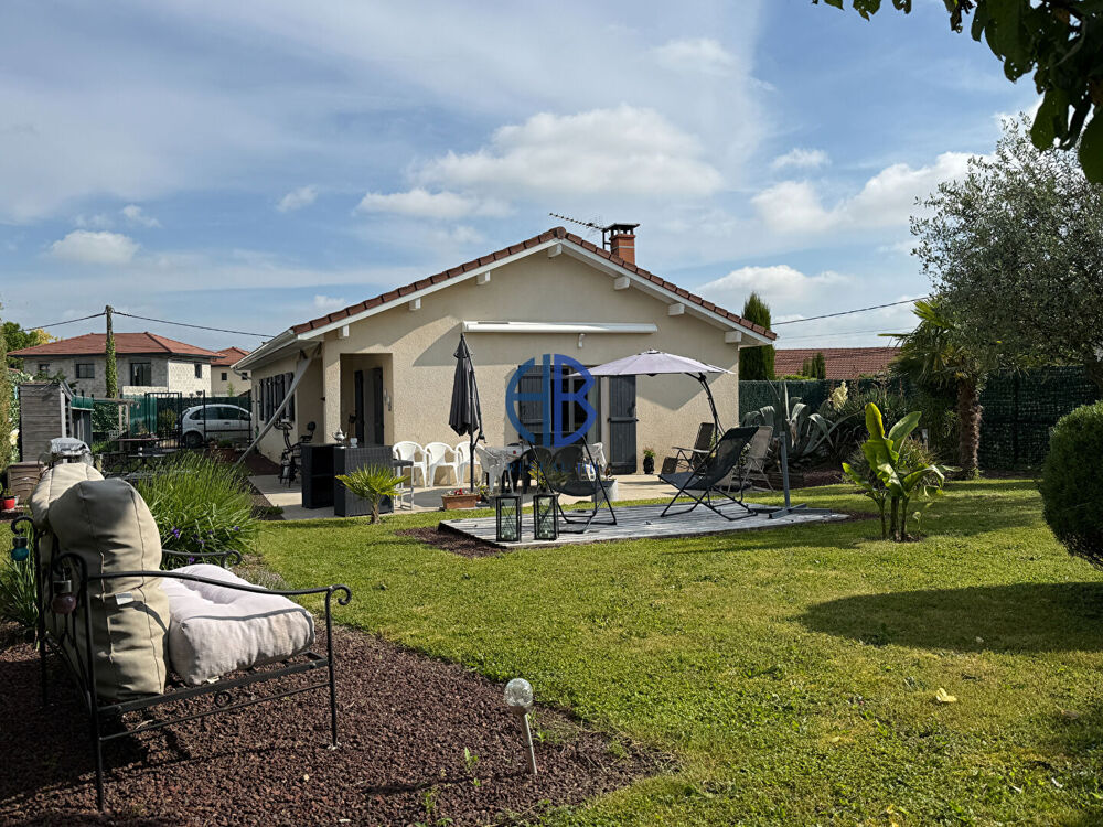 EXCLUSIVITÉ ! SAINT-SIMÉON-DE-BRESSIEUX - Secteur résidentiel calme
