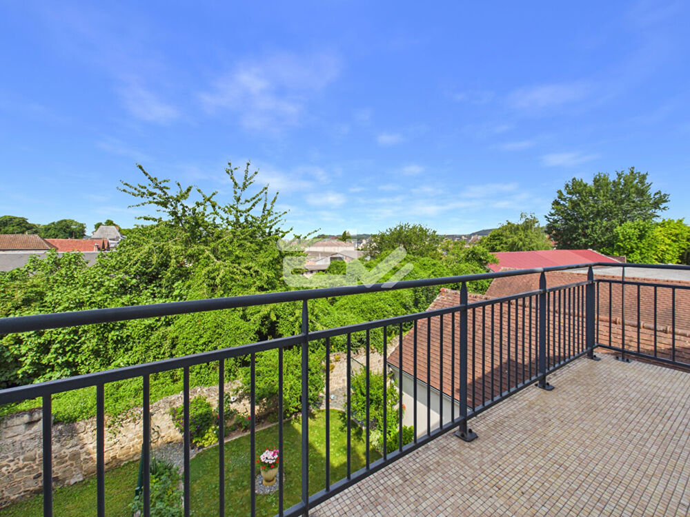 Appartement T4/5 lumineux avec balcon, ascenseur sans vis-à-vis, dernier étage et box - Centre-ville de Soissons - Proche des co