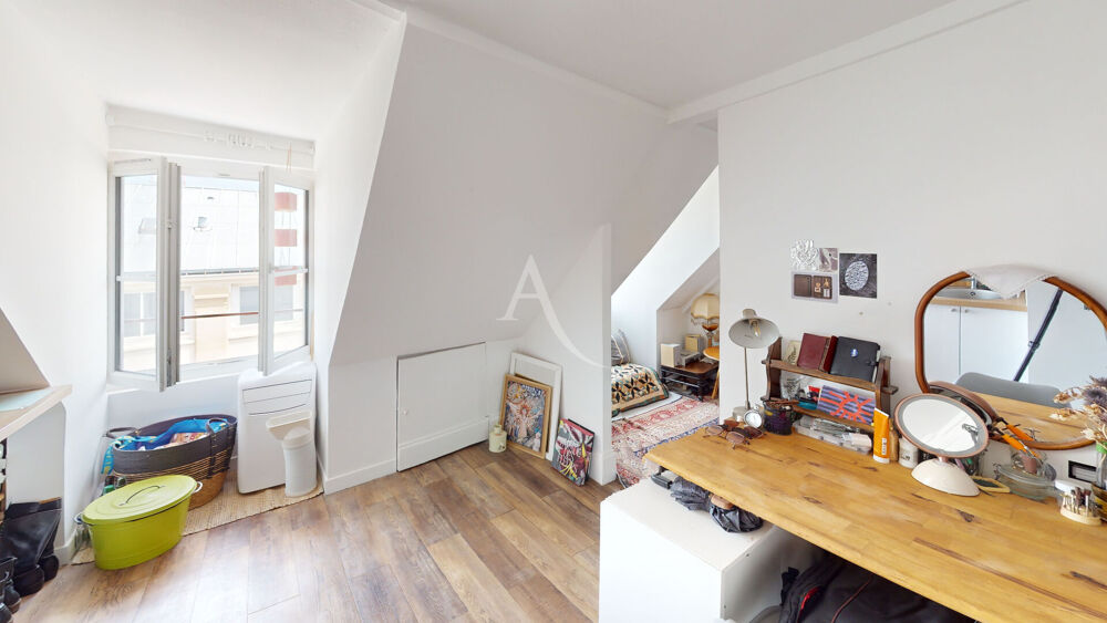 EXCLUSIF - Grand Studio aux portes du Marais !