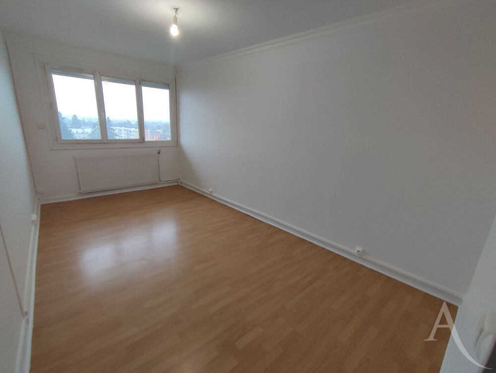 Location Appartement Appartement T2 avec balcon et place de parking Châteauroux