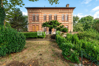  Villa � vendre 15 + pi�ces 450 m�