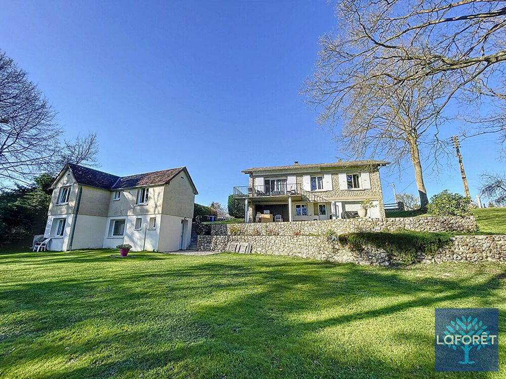 Maison 7 pièces 145 m² · à Brionne · 145 m² · 278 250 €
