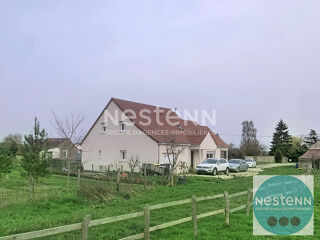 Maison 6 pièces 200 m² · à Mont-près-Chambord · 200 m² · 374 500 €