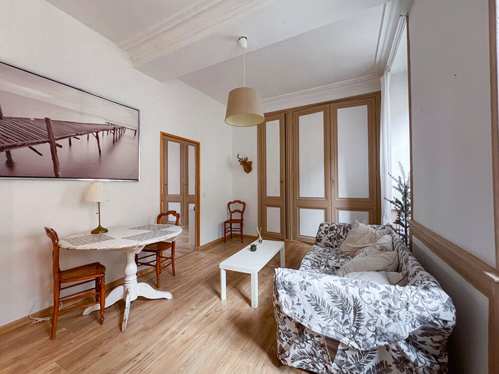 Vente Appartement Appartement T2 dans l'hyper centre d'Angers sans travaux avec le charme de l'ancien Angers