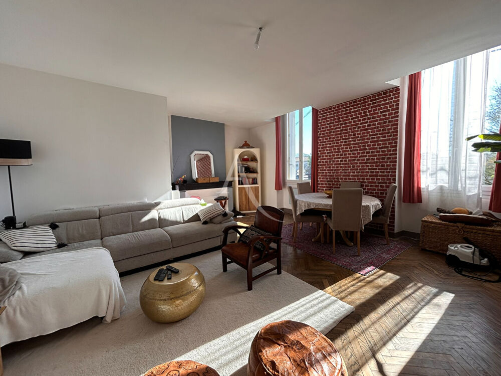 Vente Maison Immeuble Eysines 14 pièce(s) 652.76 m2 Eysines