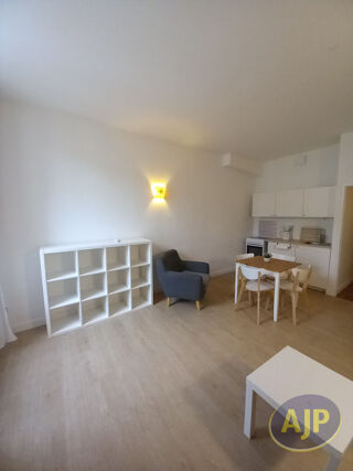  Appartement � louer 2 pi�ces 53 m�