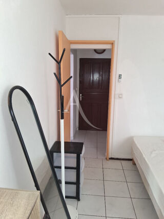  Appartement à louer 2 pièces 33 m²