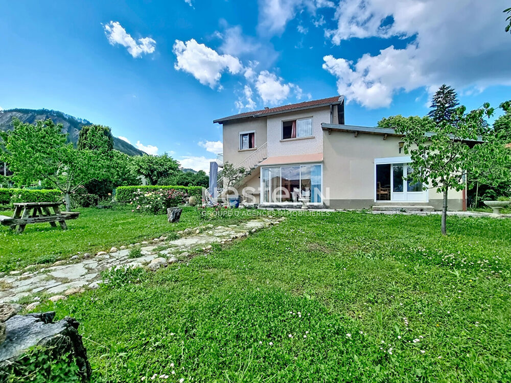 A vendre maison familliale 4 chambres à la Motte du Caire