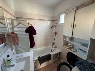  Immeuble � vendre 5 pi�ces 99 m�