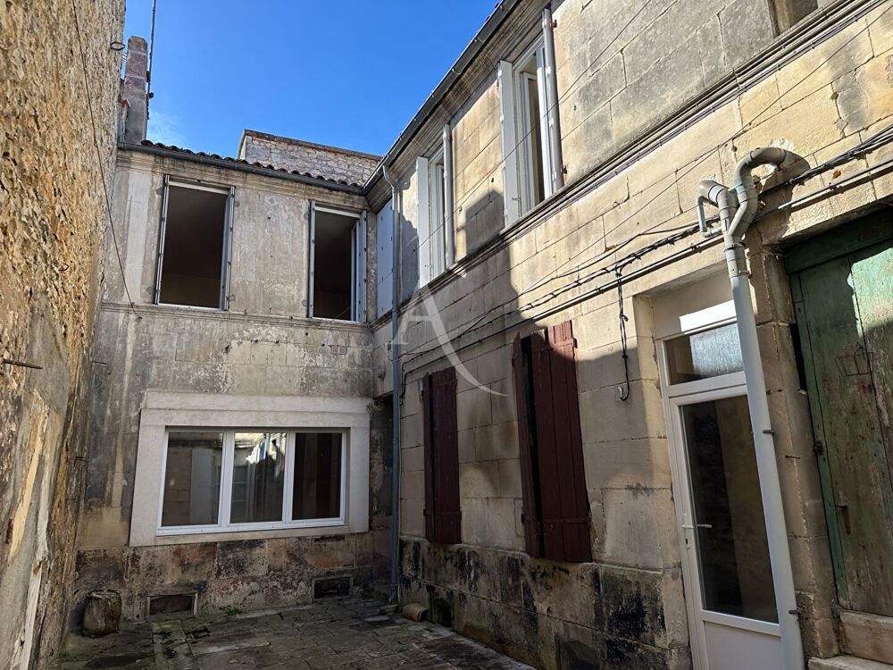 Maison Duplex Fond de cour à rénover