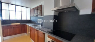  Appartement à louer 5 pièces 99 m²