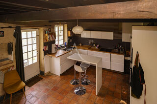  Maison  vendre 8 pices 252 m