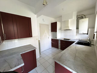 Vente Appartement Bel appartement  3 pièces, balcon loggia et cave secteur Cours Palmarole Perpignan