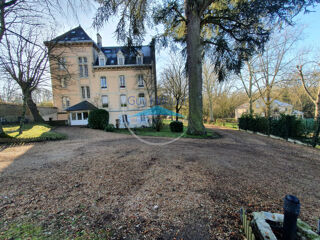  Appartement � louer 5 pi�ces 170 m� Morancez