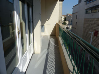  Appartement à louer 4 pièces 74 m²