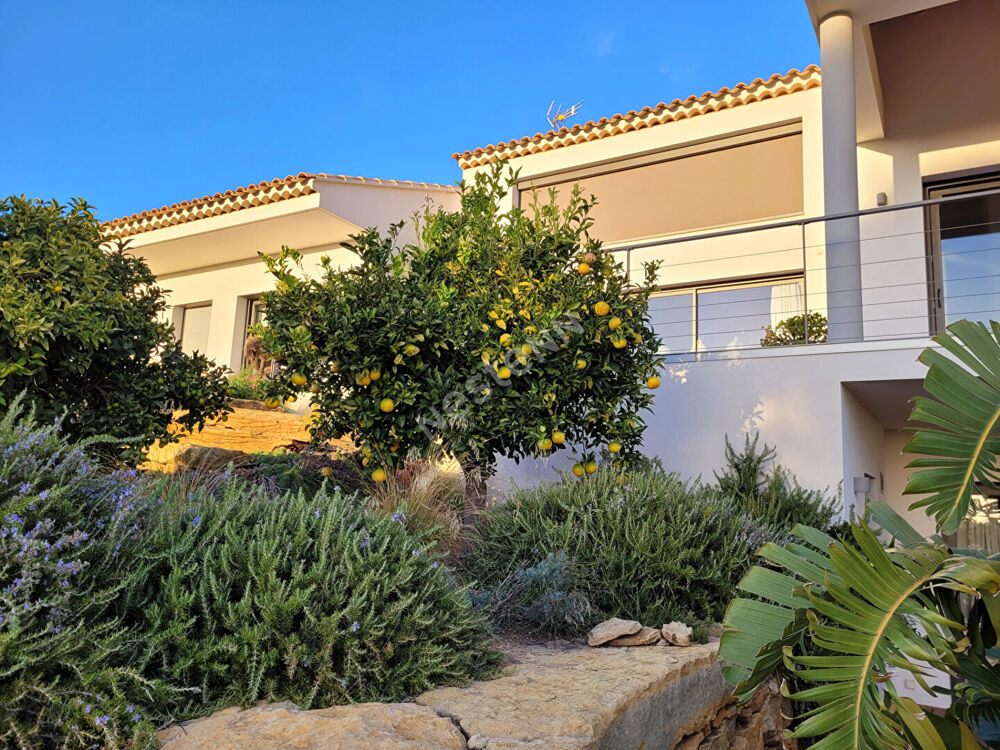  vendre  Maison La Cadire-d'Azur (83740)