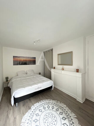  Appartement à louer 2 pièces 34 m²