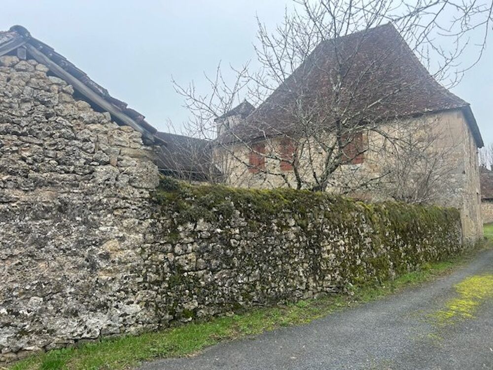 Maison de caractére à rénover aux portes du lot