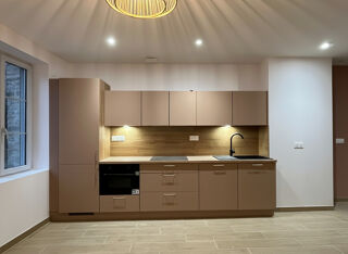  Immeuble � vendre 5 pi�ces 105 m�