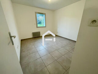  Appartement à louer 3 pièces 57 m²