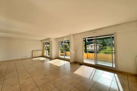  Appartement � louer 4 pi�ces 124 m�