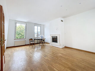  Appartement à louer 7 pièces 130 m²