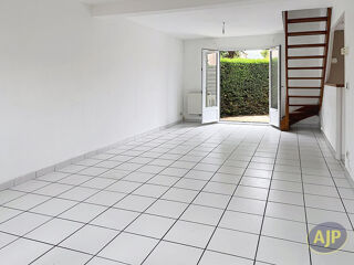  Maison à louer 4 pièces 83 m²