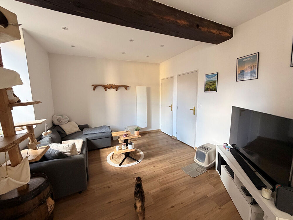RARE A CHATILLON, APPARTEMENT AVEC TERRASSE ET PARKING