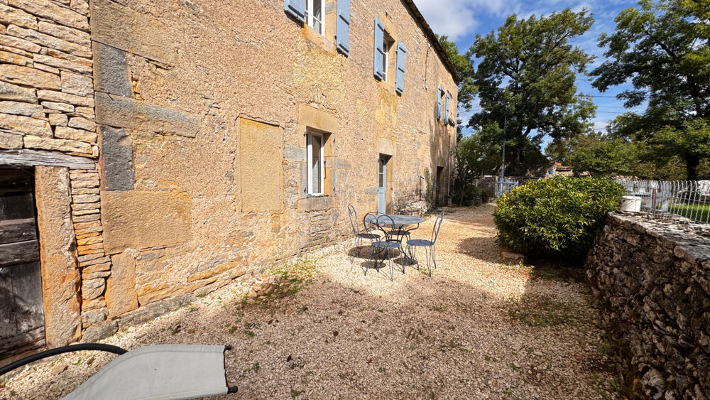 Charmante quercynoise authentique dans un hameau paisible