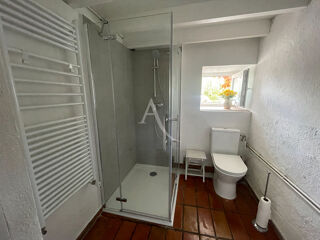  Maison à louer 5 pièces 196 m²