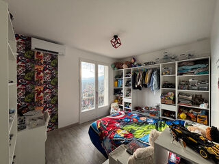  Maison  vendre 6 pices 140 m