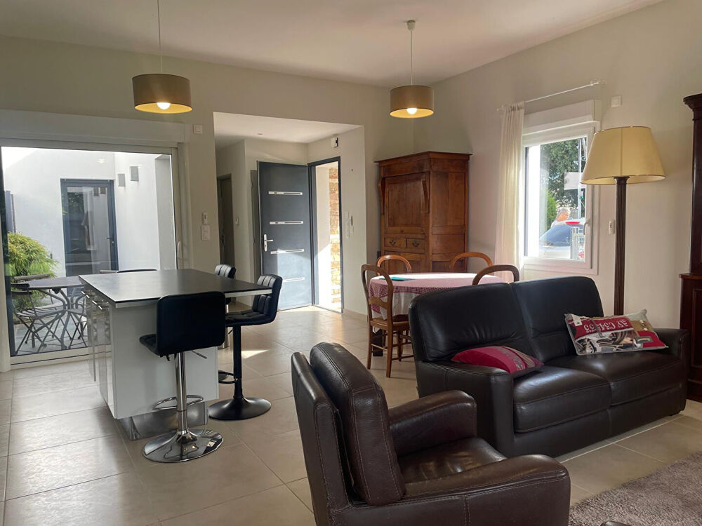 A louer à Saint Avé, Maison contemporaine meublée 4 pièces de 94.85 m2