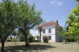  Villa  vendre 12 pices 460 m