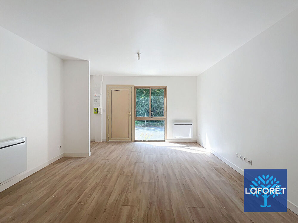 Vente Appartement LA FERTE ALAIS - Centre-ville - Studio et stationnement privatif La ferte alais