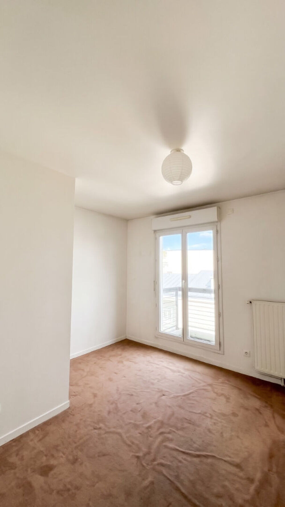 Vente Appartement PUTEAUX -  3 PIÈCES AVEC BALCON, VUE DÉGAGÉE ET PARKING Puteaux