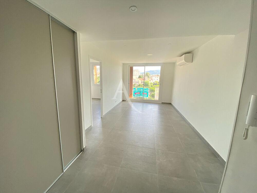 Location Appartement 3 PIECES - BD GORBELLA Nice