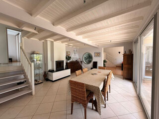  Maison à vendre 8 pièces 188 m²