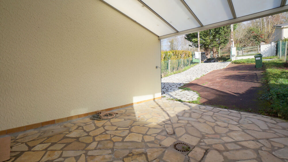 Maison vue dégagée - 7 chambres - 183 m2