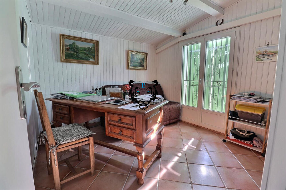 à vendre  Maison Roquebrune-sur-Argens (83520)
