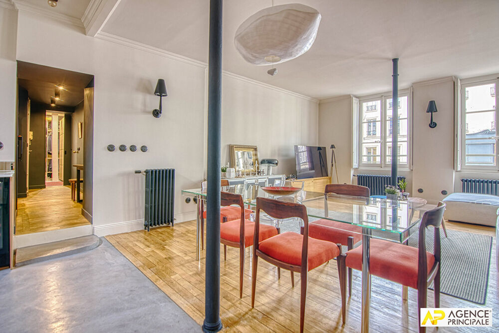 Vente Appartement Versailles, Notre-Dame, appartement 5 pièces 105 m² carrez  situé au premier étage d'un immeuble ancien Versailles